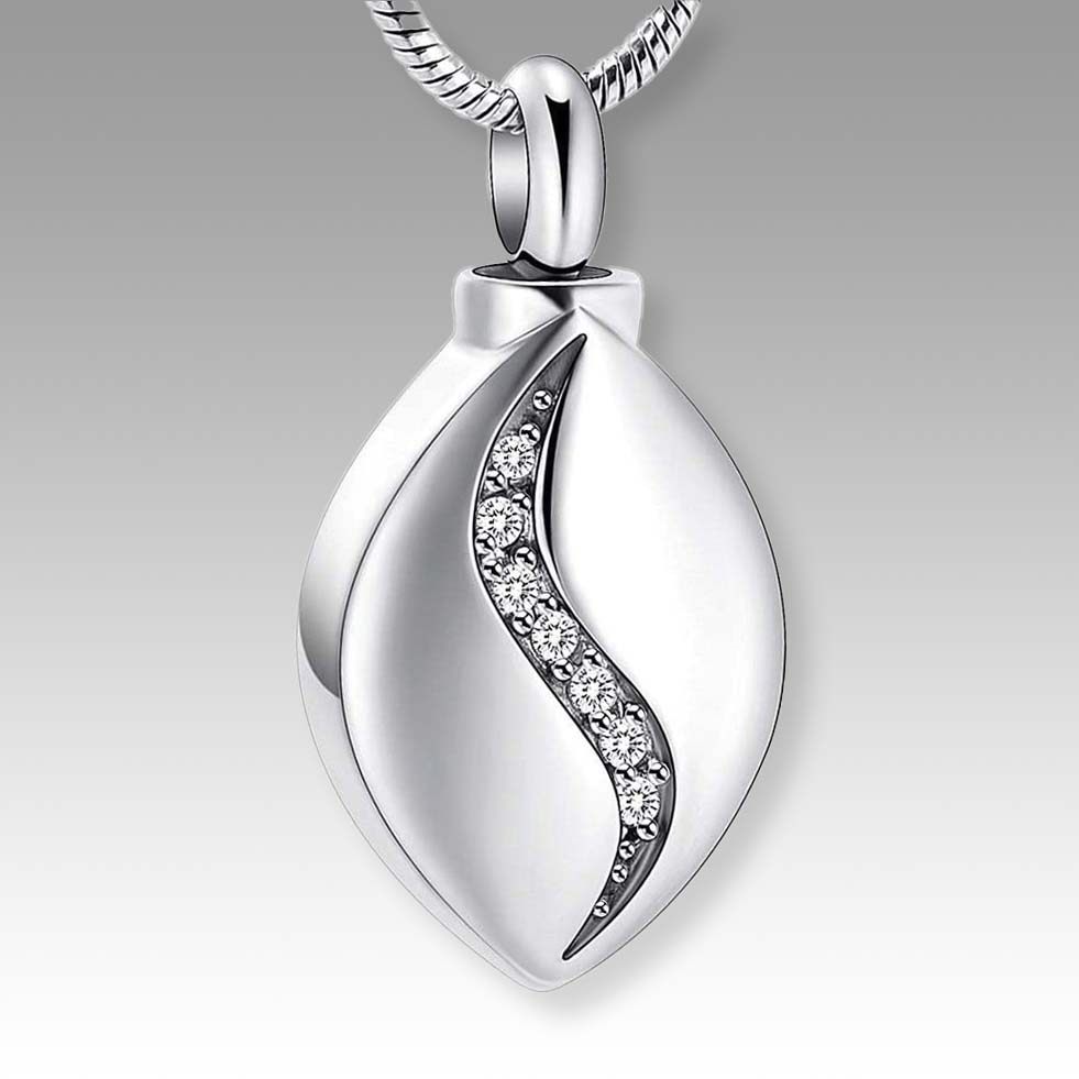 Diamond shape with stones pendant