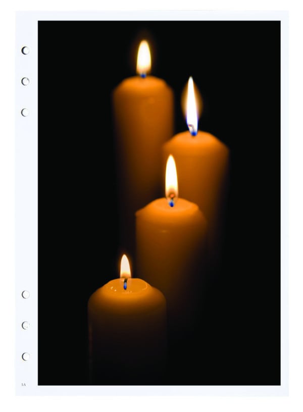 4 glowing candles divider page